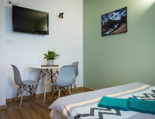 noclegi-centrum-zywiec-jezioro